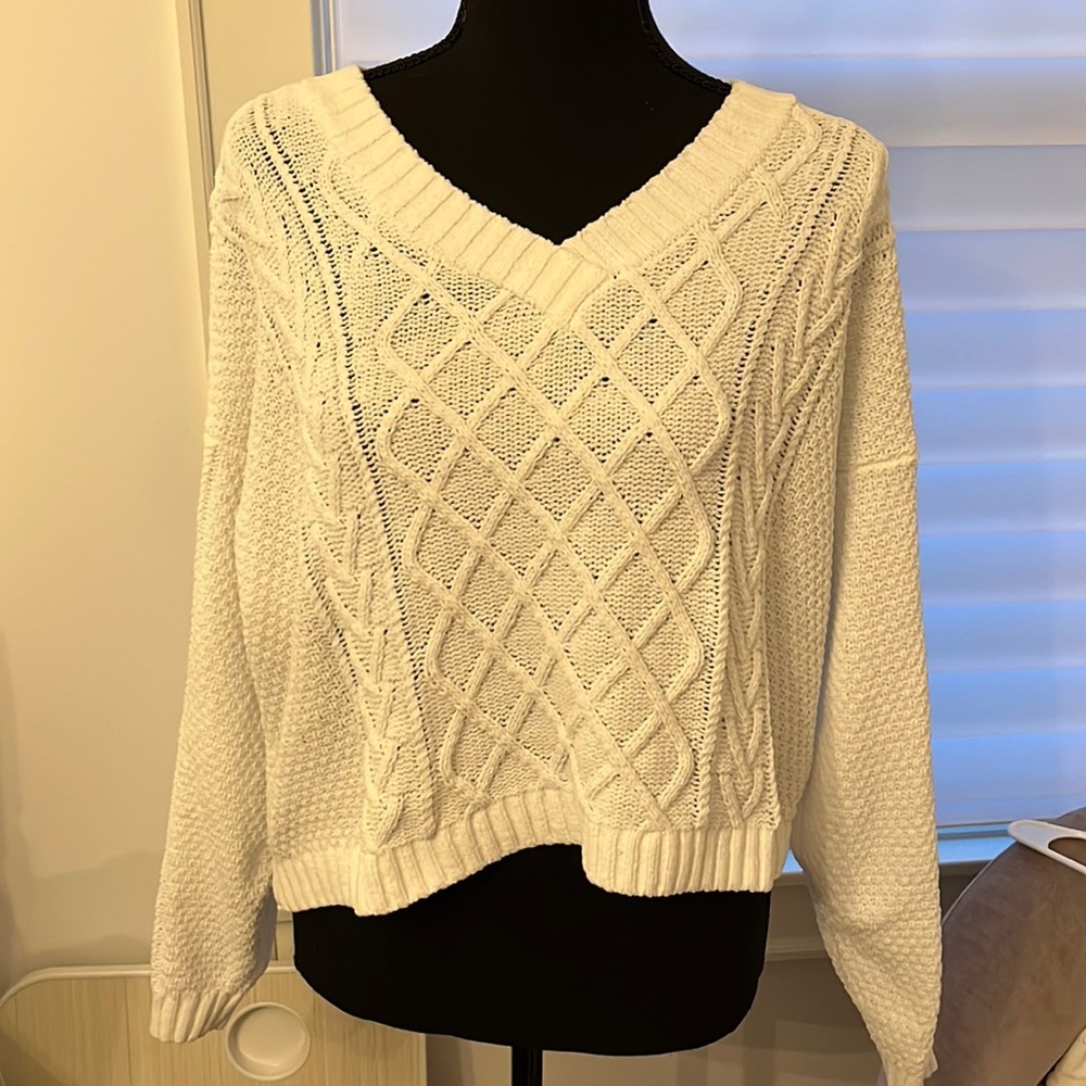 COPY - White Hollister Sweater